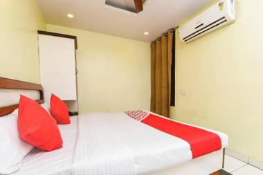 OYO 15835 Hotel City Palace