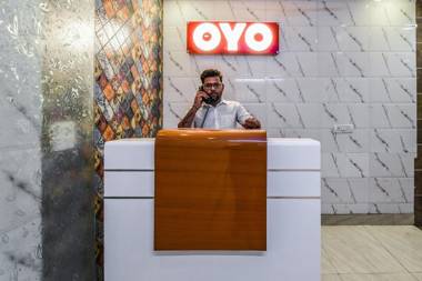OYO 15764 Hotel Akash Continental