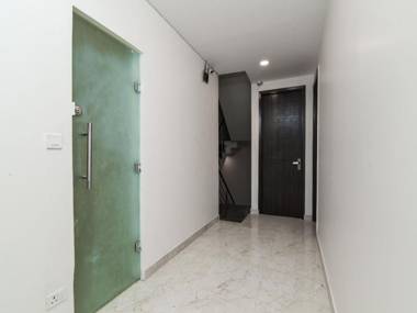 OYO 17082 Royal Galaxy