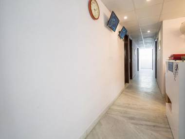 OYO 14728 Manan Residency