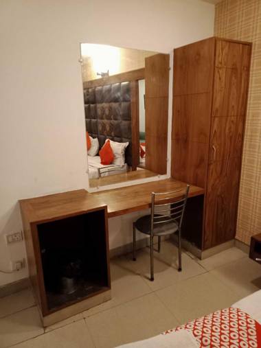 POP 88948 Hotel Ambrosia