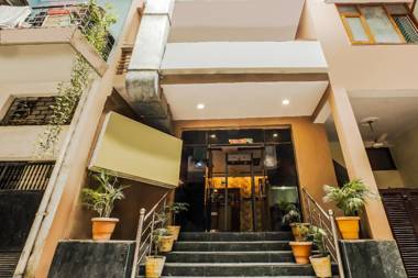 OYO 22533 Hotel Sunrise Blue