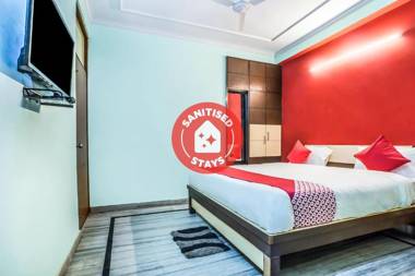 OYO 22533 Hotel Sunrise Blue