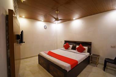 OYO 47454 Sunroof Residency