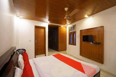 OYO 47454 Sunroof Residency