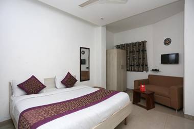 OYO 15563 Bir Home Stay