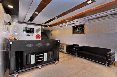 OYO Collection O 476 Hotel Gera's