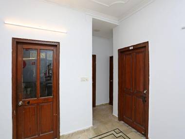 OYO 13843 Moonlight Residency