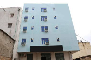 Capital O 9669 AoA Palace