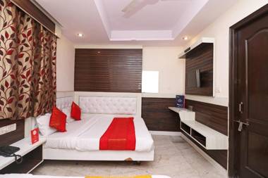 OYO 12739 Mahesh Inn