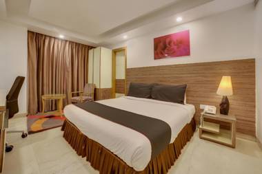 Collection O 30095 Nauroji Nagar Marg