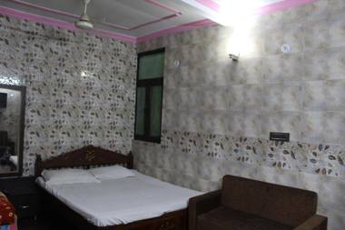 Central Guest House @ Aulia Dargah