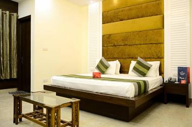 OYO 3394 Hotel Centra Inn