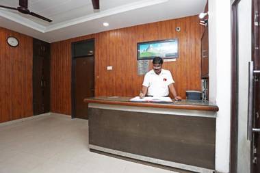 OYO 37262 Akash Guest House