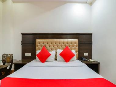 OYO 46221 Hotel Shiv Dev International