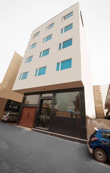 Hotel Z Suites- Delhi IGI Airport