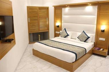 Hotel Star One - Near Delhi Airport