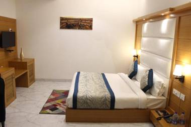 Hotel Star One - Near Delhi Airport