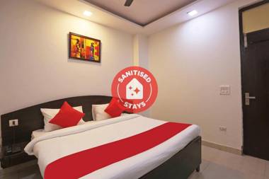 OYO 45772 Silver Residency