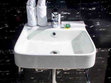 OYO 28007 Hotel Good Luck