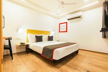 Oyo Townhouse 331 Vat Hotels