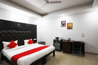 OYO 567 Hotel Royal Stay Inn