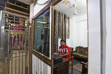 OYO 46160 Gs Residency