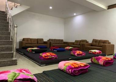 Oswego Manor- vacay work wedding party villa