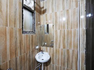 OYO 46570 K Residency