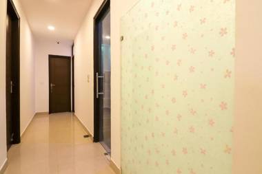 OYO 63841 White Orchid