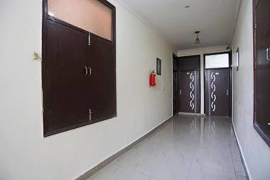 OYO 60528 Hotel Marina Prime