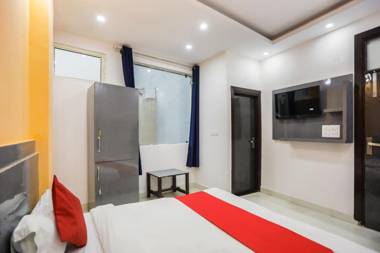 OYO 69541 Geet Residency