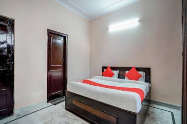 OYO 63361 Hotel Akash Green Field