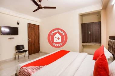 OYO 70214 Kartik House