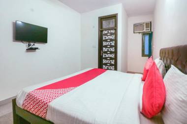 OYO 71197 Five Star residency