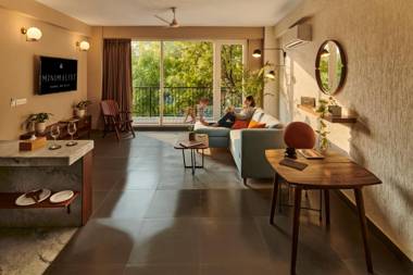 Minimalist Poshtel & Suites