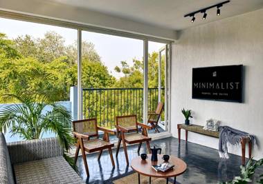 Minimalist Poshtel & Suites