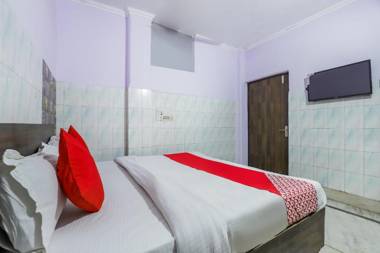 OYO 69486 Royal Palace