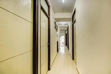 OYO 78800 Cozy Stay Lajpat Nagar Part 2