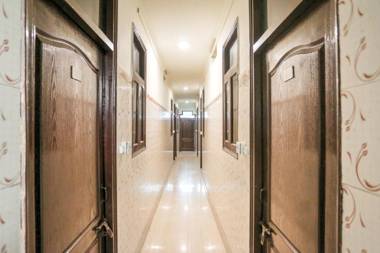 OYO 74945 Shri Sai Guest House