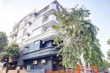 CAPITAL O71756 Hotel Silver Arrow