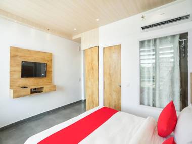 OYO 75317 Hotel Orchid Blu