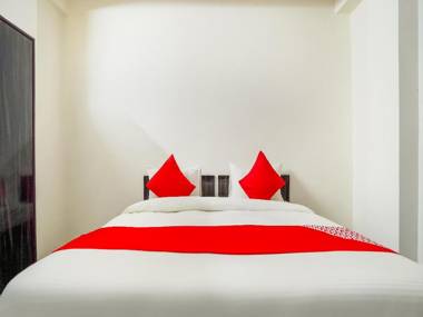 OYO Flagship 75038 City Paradise