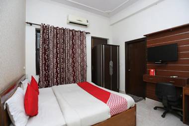 Oyo Flagship 75559 City View