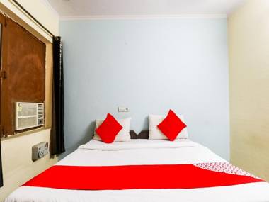 OYO Flagship 73770 Maurya Residency