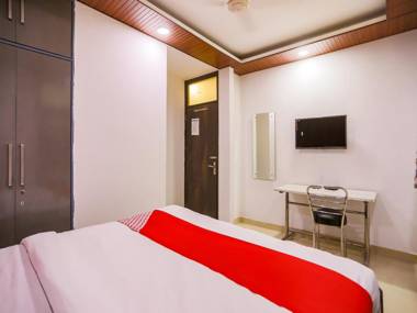 OYO 75798 Jai Palace