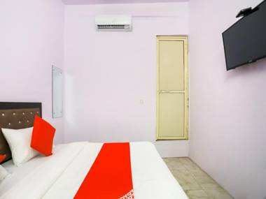 OYO Flagship 72997 D C Palace