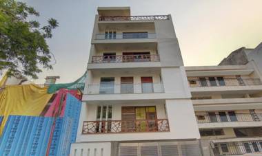 Treebo Trip DR Regency Bikaji Cama Place