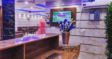 FabExpress Pearl Robe - Fully Vaccinated Staff