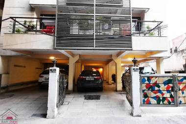 Furnished 1 Bedroom Independent Apartment 5 in Greater Kailash - 1 Delhi with Balcony